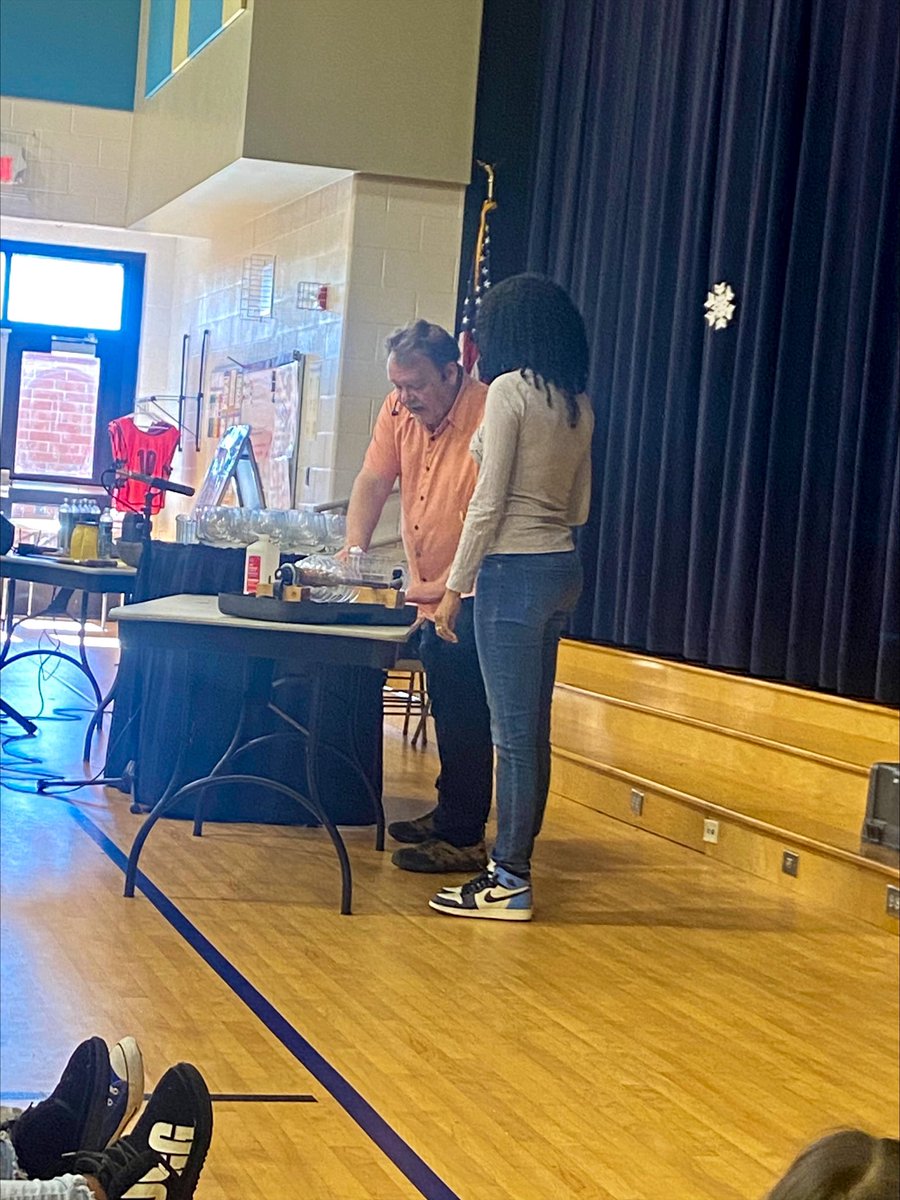 Students are still buzzing about the @BrienGlassHarp performance! <a href="/RogersLaneES/">Rogers Lane ES</a> learned about sound, pitch, and vibration. Special thanks to <a href="/UnitedArtsWake/">United Arts Wake County</a> and their Artists in Schools program #artistsinschools #weROCKit #unitedarts