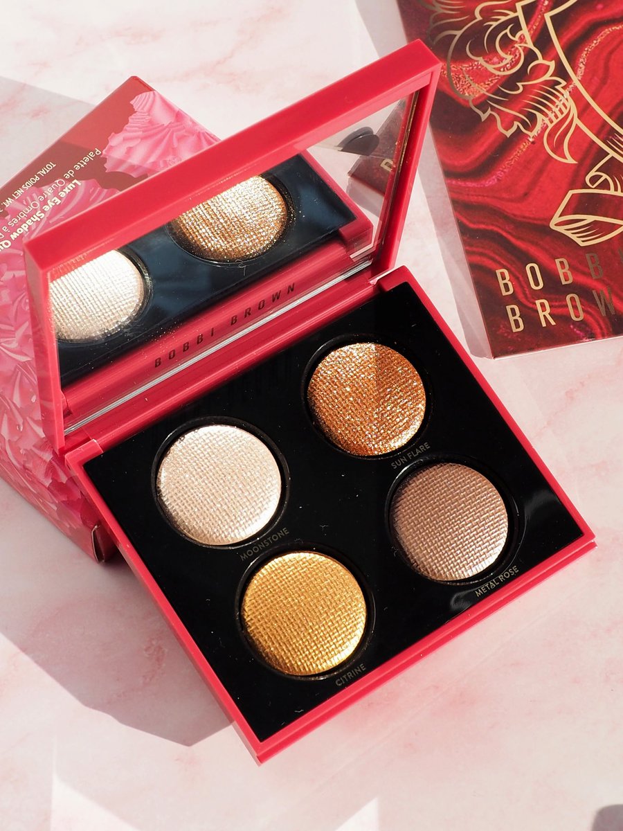 ZaraBuab's tweet photo. ชิมเมอร์แน่น วิ้งๆขั้นสุด ชั้นยกให้พาแล็ตนี้เลย @BobbiBrown https://t.co/0hgNv6g6Qb