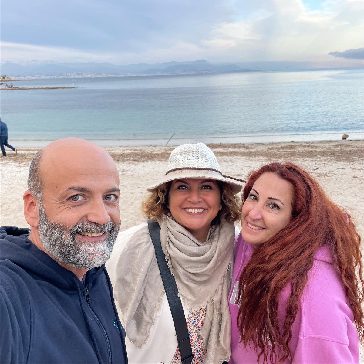 lblanchesfrance's tweet photo. Nous sommes #fiers d’aider au #lancement des produits NutNut sur le marché #français, en aidant la #diaspora #libanaise.
#Ravis de continuer à avoir des visites de #soutien de la part des #amoureux du #Liban et des #valeurs que @lblanchesfrance prône. https://t.co/xHthhyZThj