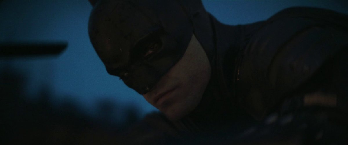 cinematogrxphy's tweet photo. the batman (2022) dir. matt reeves https://t.co/OQKPZsqk1W