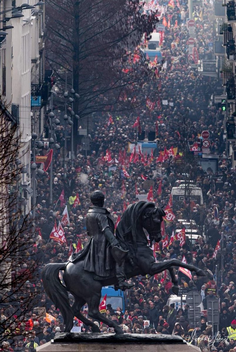 The French don't f**k about. They took to the streets in their masses yesterday to protest against Macron raising the retirement age. If only this country had the same motivation to fight against our corrupt rulers.