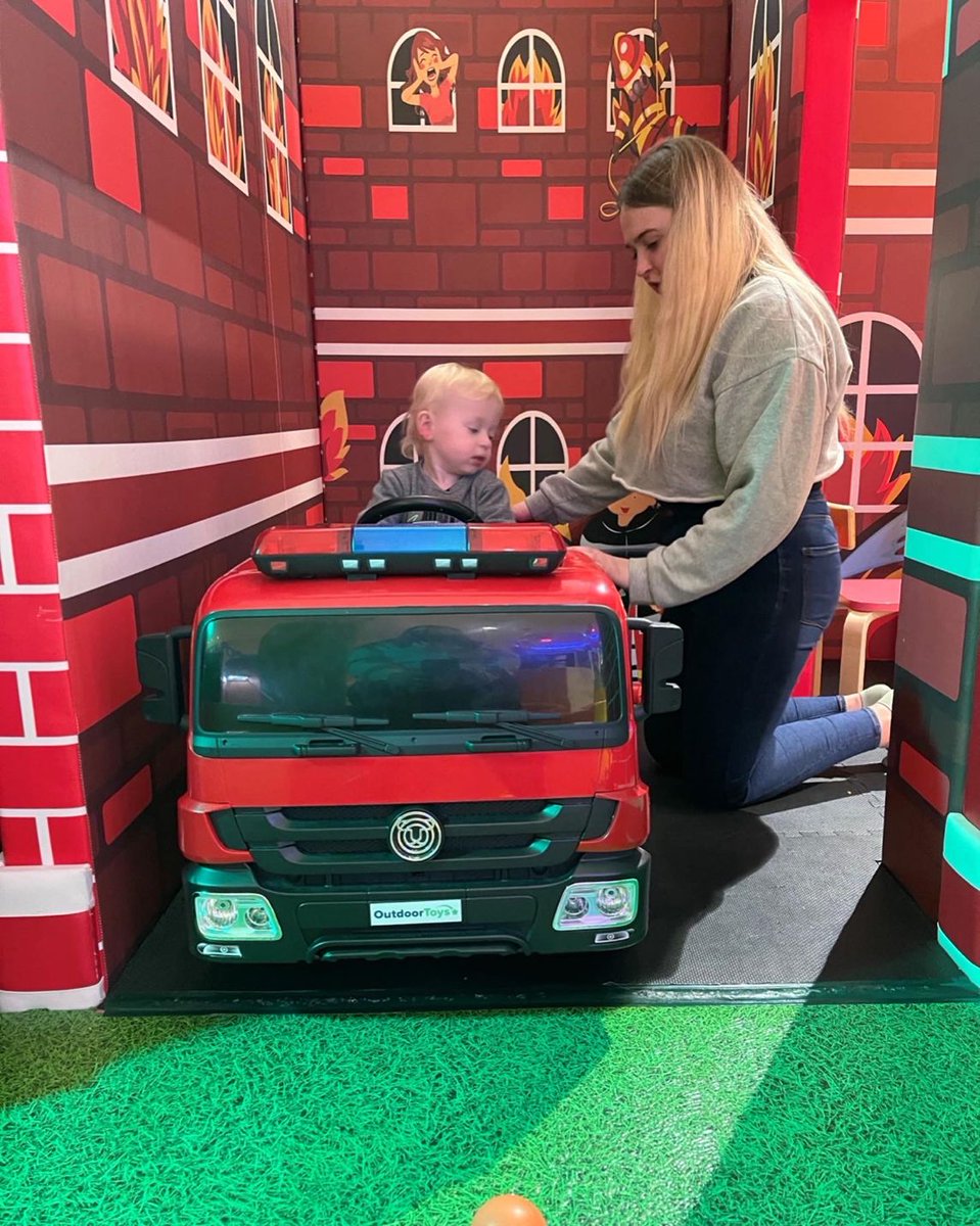 Feel Good Friday! 
Recently, as part of the support for one of our residents and her son, our team took them on a visit to a soft play centre! 😄
They both had a wonderful time and it has become one of their favourite mum and baby activities.
 #feelgoodfriday