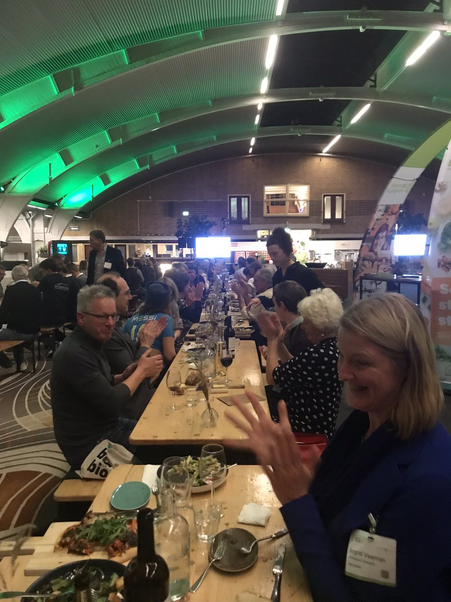 stopcontact's tweet image. Afgelopen woensdag heb ik ook de #Biobeurs bezocht in de Brabanthallen. Tevens deelgenomen aan het Biobeurs-diner. Op de beurs was een geweldige sfeer, uitnodigende stand, heerlijke proeverijtjes. Vele contacten opgedaan! 
Compliment aan de organisatie! @Buildingonevent