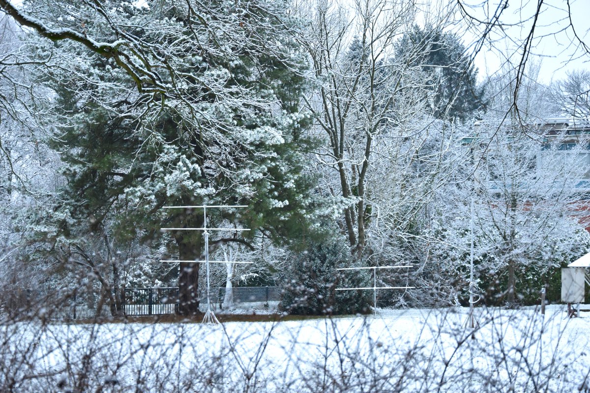 BIRA_IASB's tweet photo. A wintry day at the #SpacePole
#BRAMSantenna #radioastronomy #Brussels #Uccle https://t.co/2oPxBGpJVJ