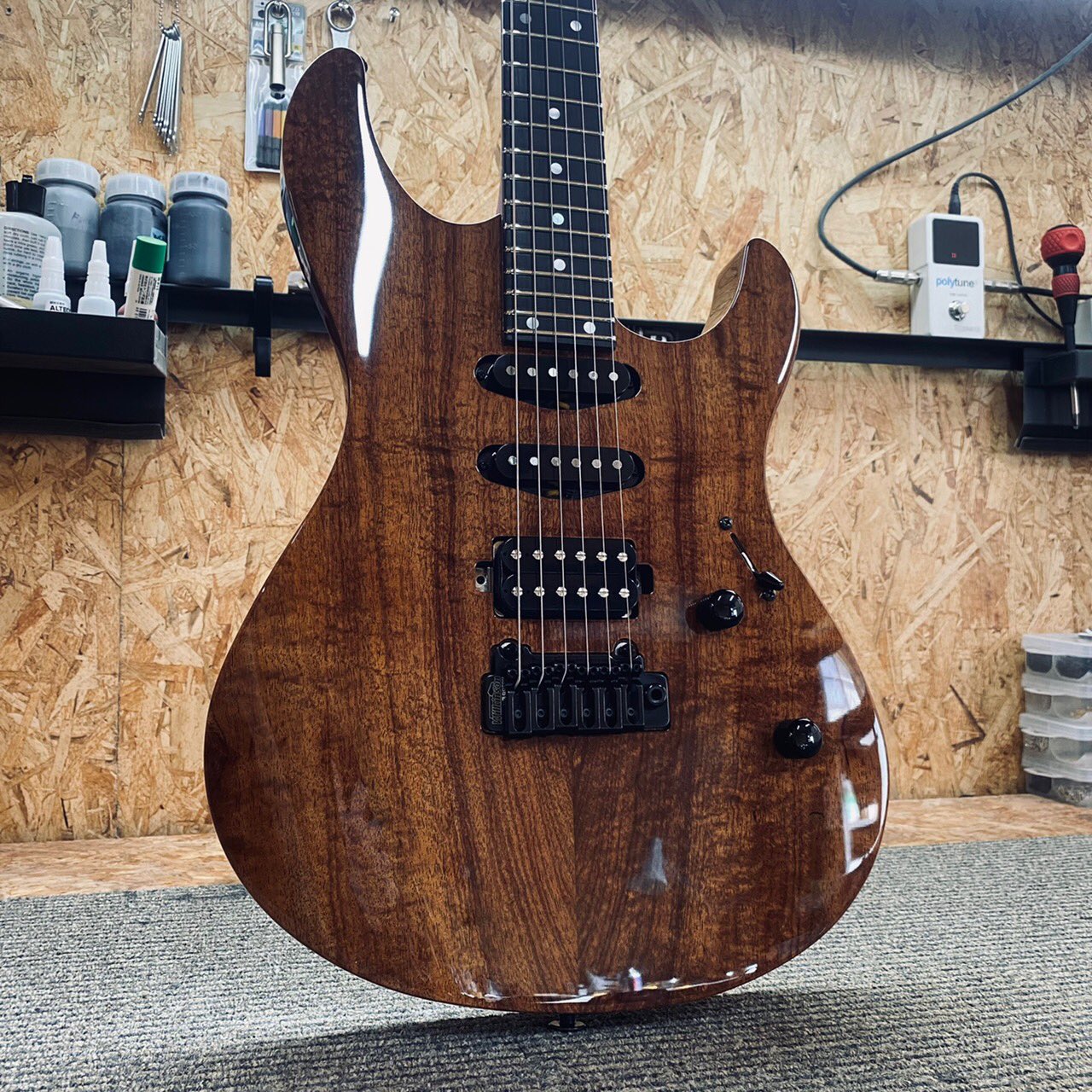 ギター Black Smoker FUTURA-S Black Cherry Burst Black Smoker FUTURA-S Black Cherry Burst - メルカリ