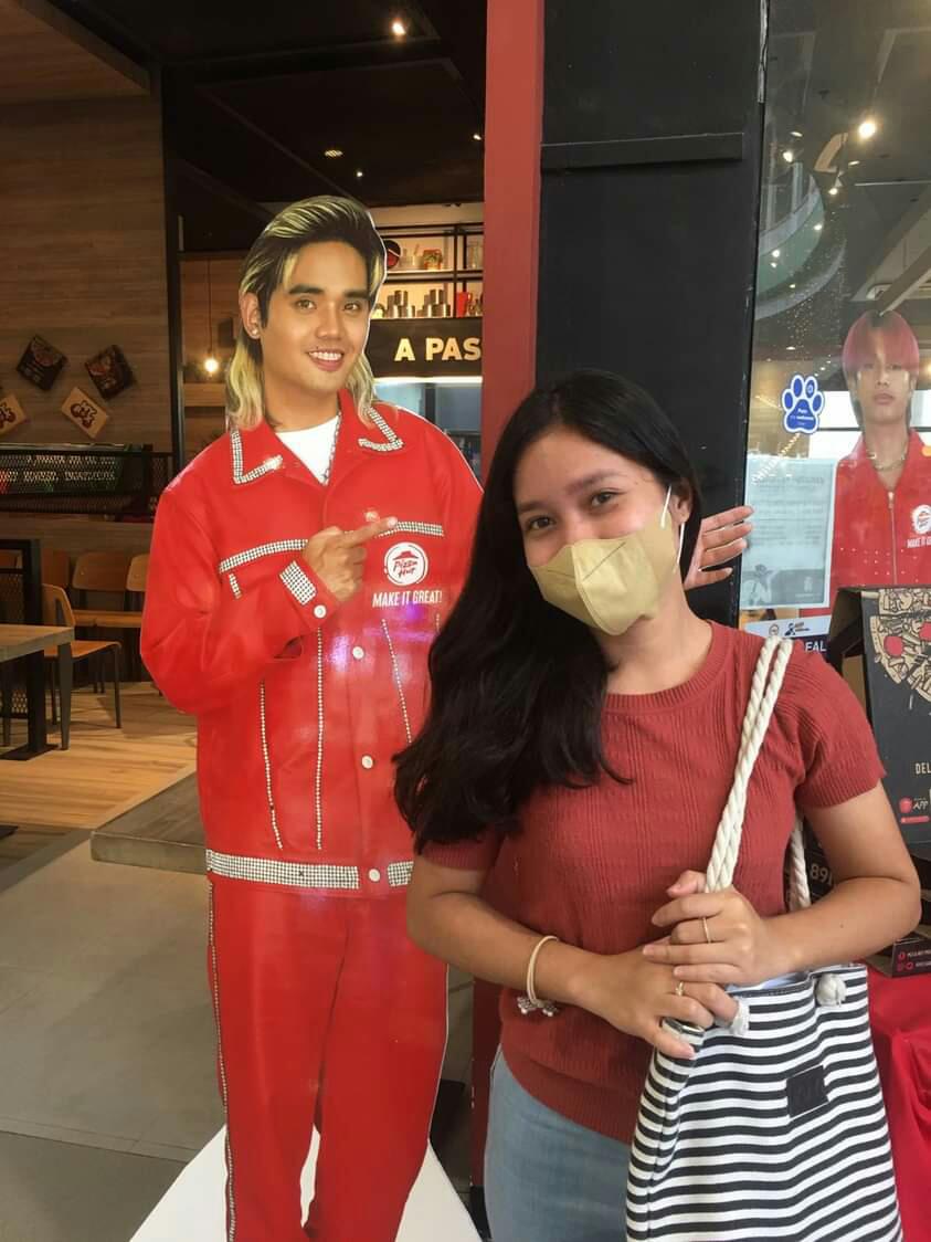 alabyuja's tweet photo. Finally! Nakapag papic din kay @imszmc at kay @jah447798

📷: @_haliyaaa https://t.co/TtUj30F2zf