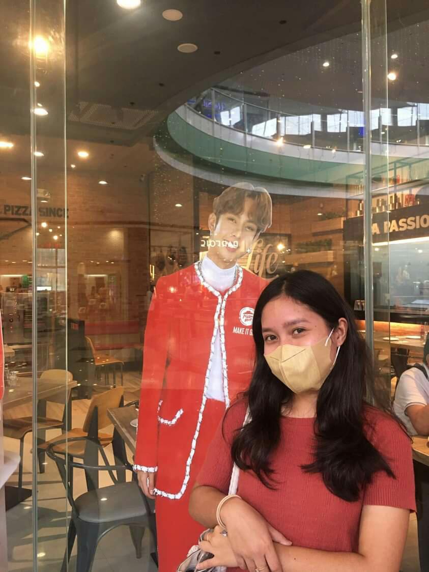 alabyuja's tweet photo. Finally! Nakapag papic din kay @imszmc at kay @jah447798

📷: @_haliyaaa https://t.co/TtUj30F2zf