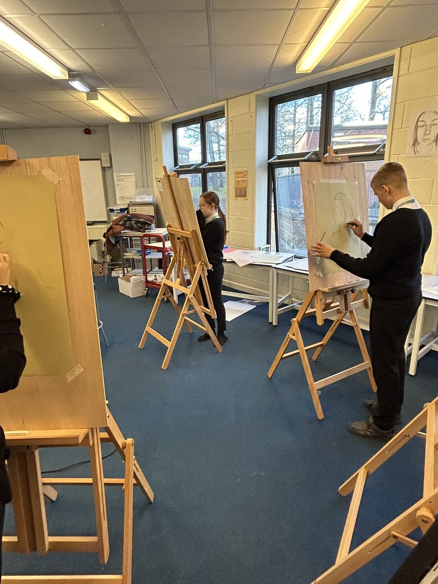 WingfieldArts's tweet photo. Huge well done to our first group of y10s that attended our artist workshop this morning. Our students have been so resilient and produced exceptional drawings from life 🎨😊 @WingfieldAcad https://t.co/o8Yr0mQODJ