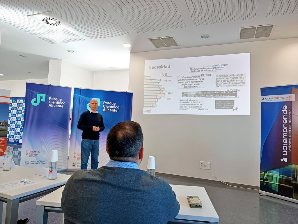 Hoy nos toca disfrutar como asistentes al #DemoDay con los proyectos de la <a href="/ua_emprende/">ua:emprende</a> <a href="/PCientificoAlic/">Parque Científico Alicante</a> que han participado en #LeanCt y #APTEnisaLaunch de <a href="/APTE_es/">APTE</a> <a href="/enisa/">enisa</a> ¡Enhorabuena por el trabajo! Ahora...🚀