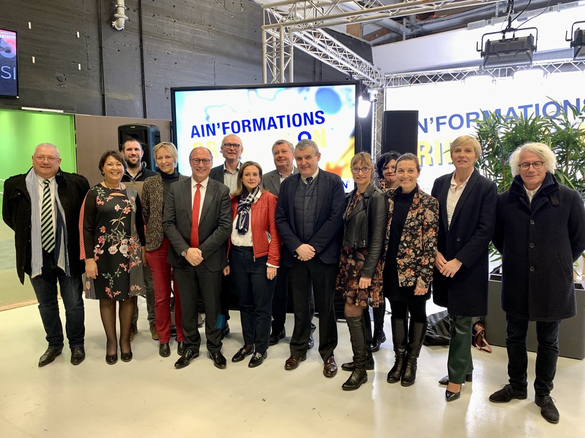 Inauguration ce matin du Salon « Ain’Formations Métiers » qui se déroule jusqu’à demain soir à ⁦<a href="/Ainterexpo01/">AINTEREXPO</a>⁩ 15 filières porteuses d’emploi à la rencontre des collégiens de ⁦<a href="/Departement_AIN/">Département de l'Ain</a>⁩ ⁦<a href="/auvergnerhalpes/">Auvergne-Rhône-Alpes</a>⁩ ⁦<a href="/GrandBourgAgglo/">Grand Bourg Agglomération</a>⁩