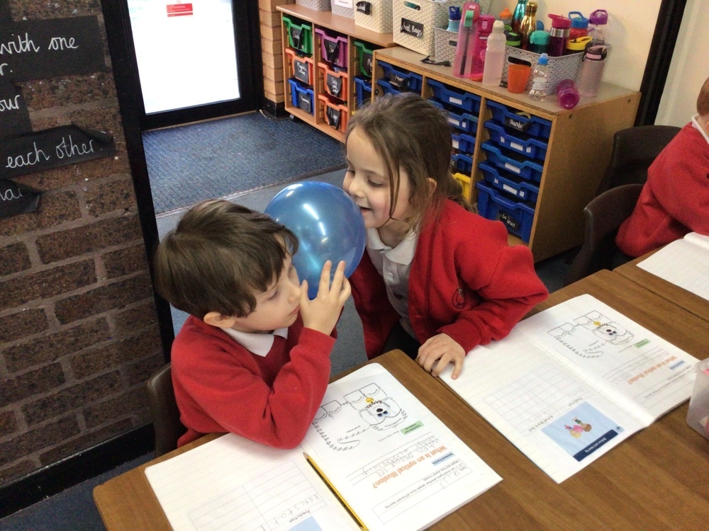 StrettonStMatts's tweet photo. Class 1 have been investigating how sound travels in our science lesson this afternoon #ssm #ssmy1 #ssmscience https://t.co/7AOb34G2W9