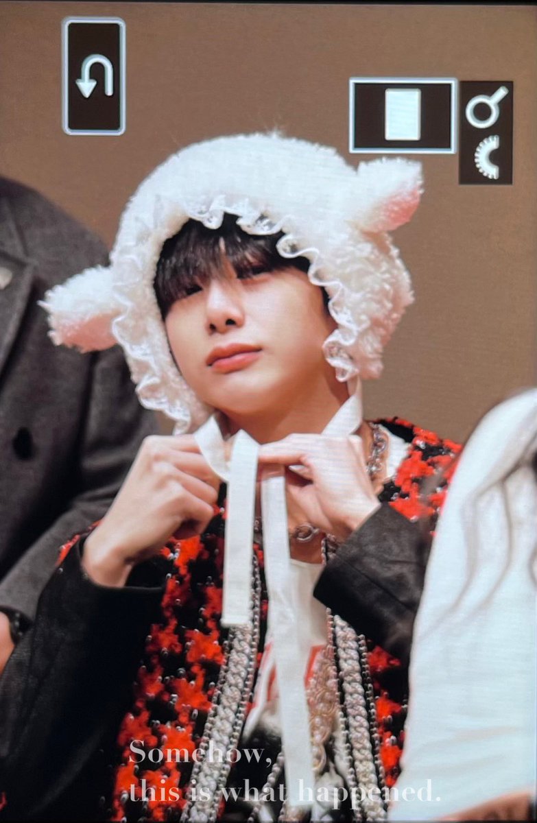 somehow_hw's tweet photo. 230120 애플뮤직팬싸
세상에서 제일 예뿐 양이자나 🐏

#형원 #HYUNGWON 
#몬스타엑스 #MONSTAX https://t.co/Cz2kNnoJPO