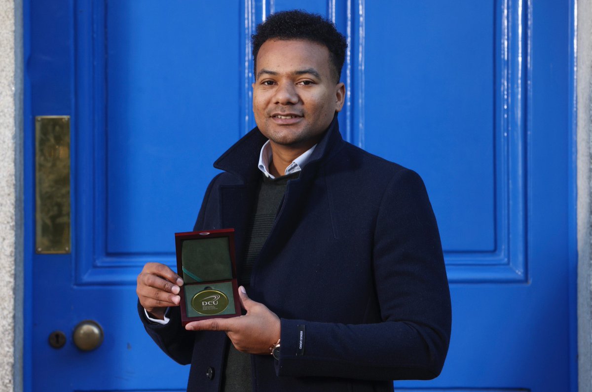 DCU's tweet image. @AssandeyRory has long been committed to supporting social enterprise &amp;amp; community projects.
He founded La Ruche Health, which uses #AI and instant messaging to connect communities to healthcare services in Cote d&apos;Ivoire.
Rory graduated from @DCUComputing in 2014
#DCUAlumniAwards