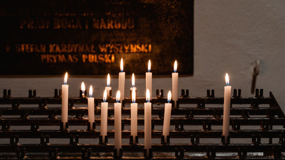 Today, on the Feast of the #PresentationoftheLord, also known as #Candlemas, we pray that like Anna and Simeon we may long for the coming of God’s Kingdom. May Christ light our way as we seek to walk in his path of peace and justice. #Prayer