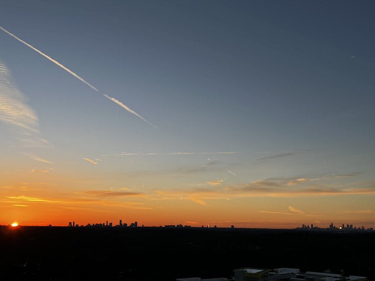 RorschachTheDog's tweet photo. Another great #sunrise over #atlanta! #gawx #sunnyb https://t.co/EDT6BUFu7c