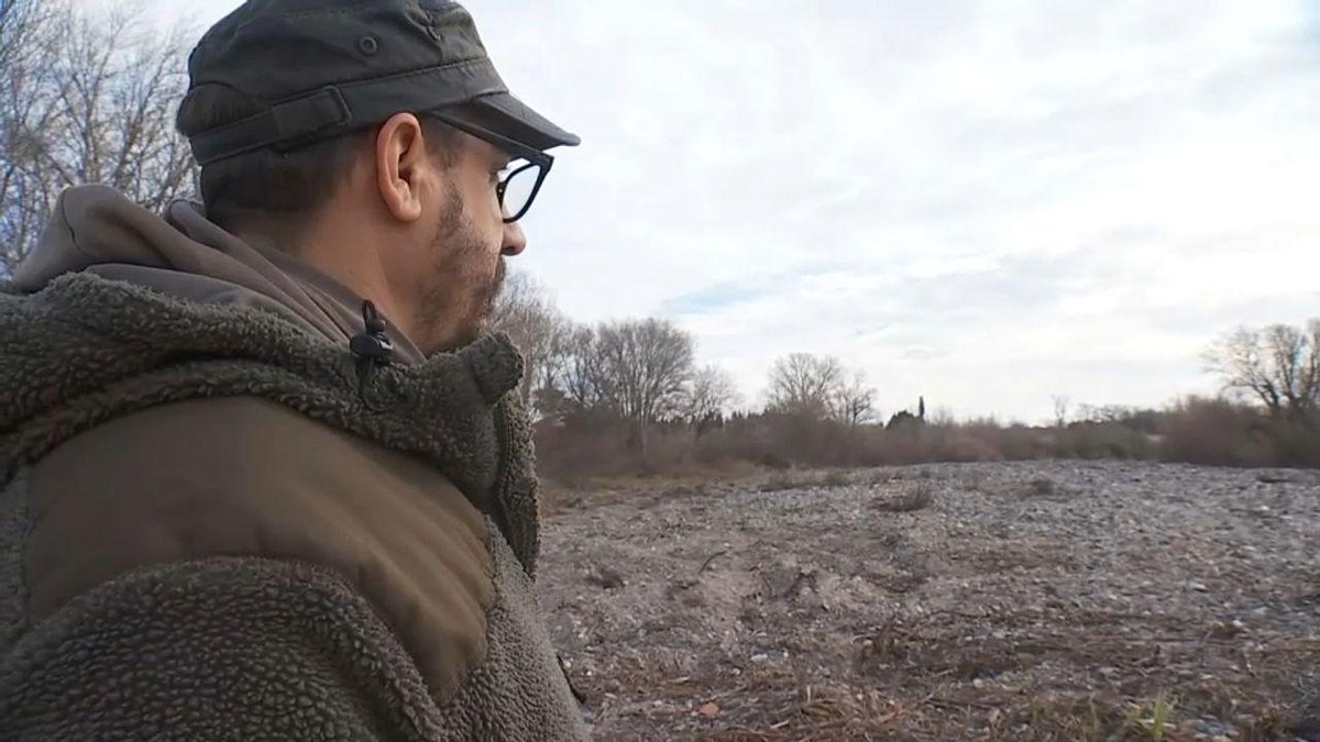 TF1Info on Twitter "VIDÉO Sécheresse une rivière coulait ici il y a quelques mois... https