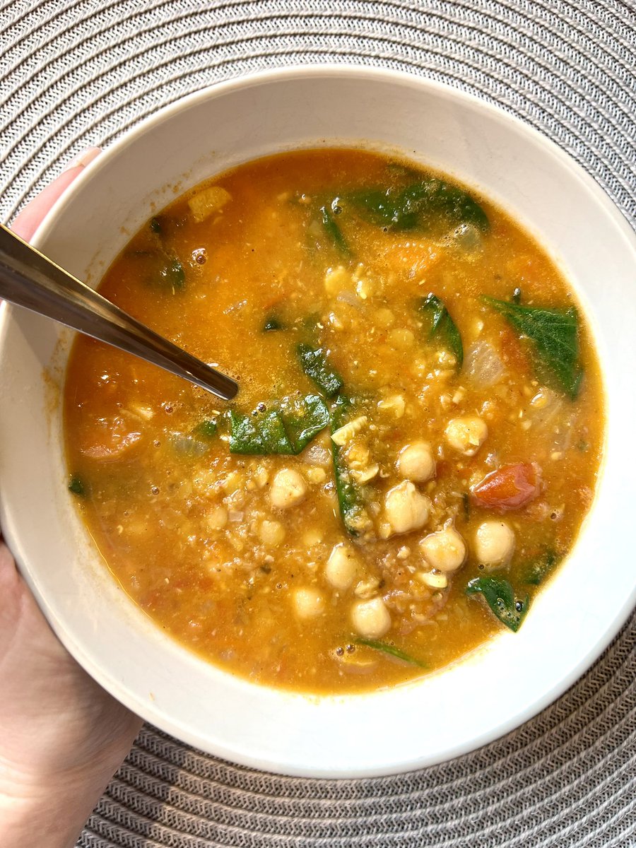 Last week I blogged for the first time in a while and I think this recipe is just perfect for the cold snap we’re having. Delicious, warming and easy to make too! gourmetgrazing.ie/lentil-chickpe…