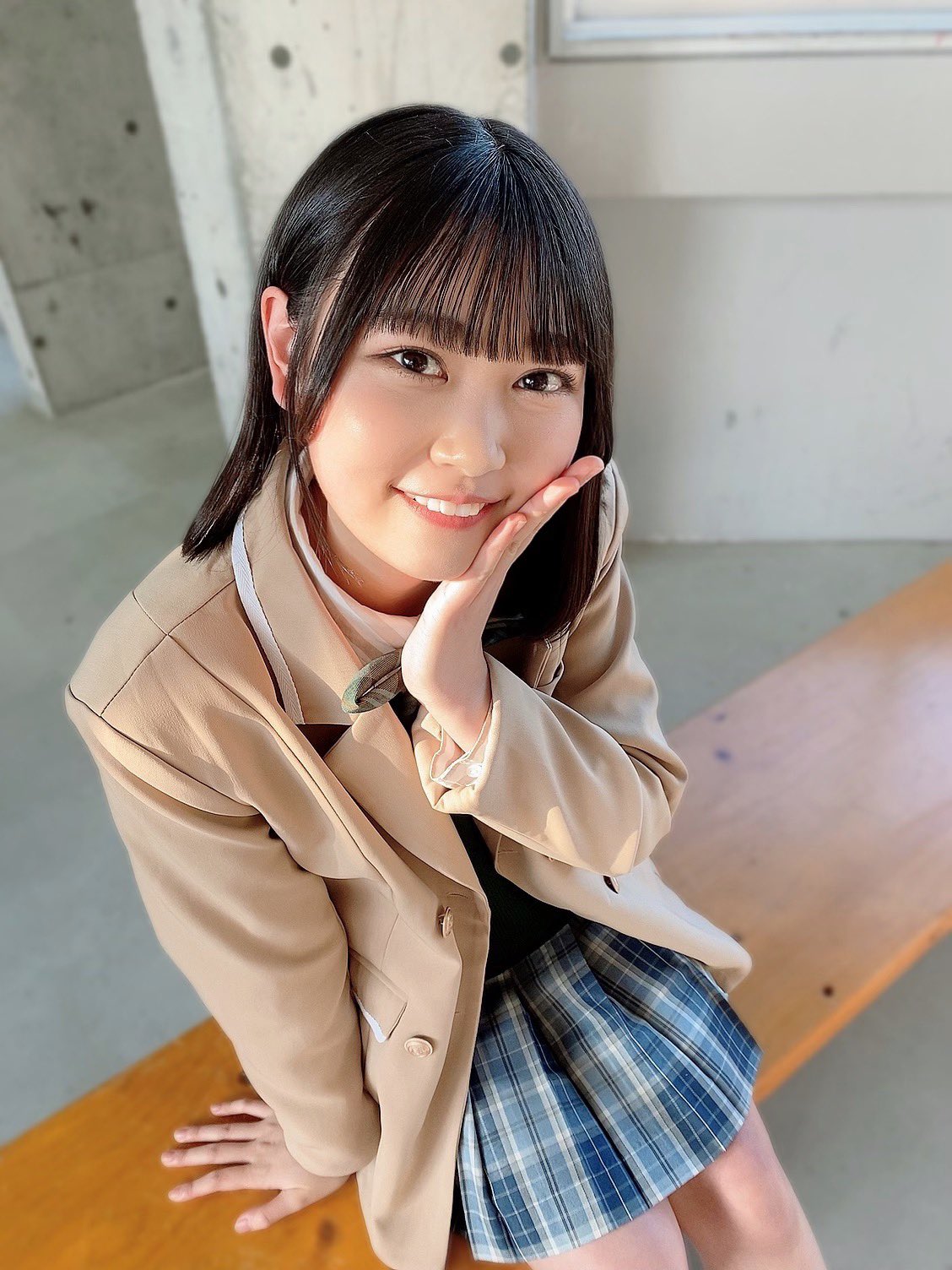 ラストアイドル 小澤愛実 チェキ 直筆④ 旬アイドル】新曲では殺陣に挑戦！ ラストアイドル小澤愛実 - zakⅡ