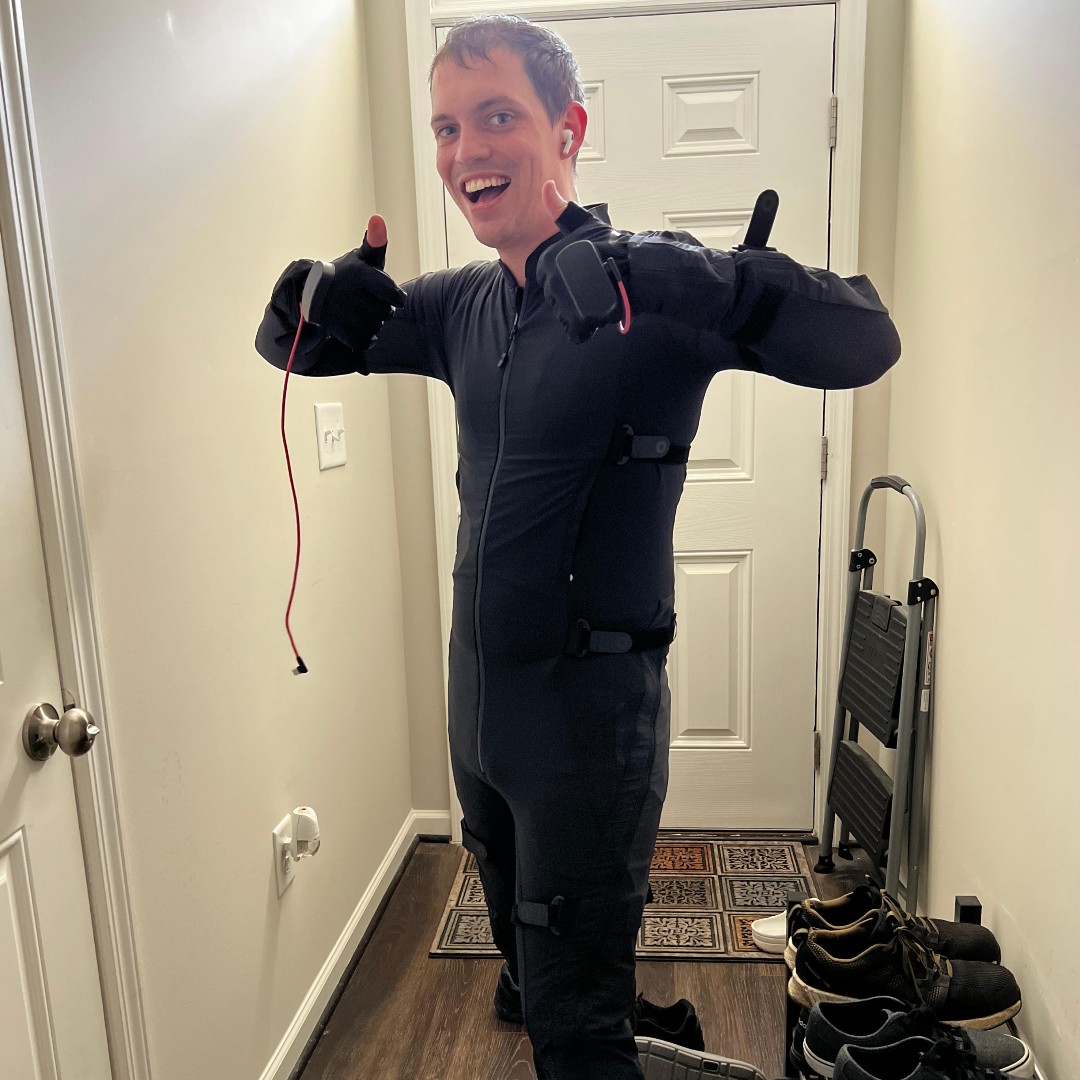 Just wanted to share a fun picture of me trying on the Mocap suit for the first time. 

How do I look?

#gamers #gamingcommunity #hawthorn #xochi #unrealengine #gamedev #indiedev #FunFriday #FundayFriday