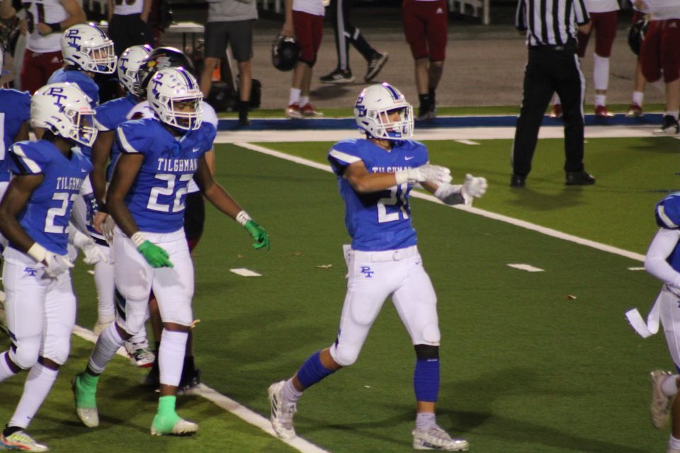ChrisMooney21 (@chrismooney21) on Twitter photo Multi-sport athlete still on the hunt for some offers right now I have zero offers and I have film ready. I wanna take my skills to the next level <a href="/Coach1Tyme/">Ryan T. Montgomery™️</a> <a href="/CoachMattBarnes/">Matt Barnes</a> @GrindSeshMike <a href="/coachcrimedawg/">CrimeDawg</a> <a href="/CoachBrechin/">Bill Brechin</a> <a href="/undergroundf09/">Coach Tap, BS Exer Sci CPPS, CSAC</a> <a href="/ZackTimmons1/">Zack Timmons</a> <a href="/CoachYonBoone/">Yon Boone</a> Multi-sport athlete still on the hunt for some offers right now I have zero offers and I have film ready. I wanna take my skills to the next level <a href="/Coach1Tyme/">Ryan T. Montgomery™️</a> <a href="/CoachMattBarnes/">Matt Barnes</a> @GrindSeshMike <a href="/coachcrimedawg/">CrimeDawg</a> <a href="/CoachBrechin/">Bill Brechin</a> <a href="/undergroundf09/">Coach Tap, BS Exer Sci CPPS, CSAC</a> <a href="/ZackTimmons1/">Zack Timmons</a> <a href="/CoachYonBoone/">Yon Boone</a>