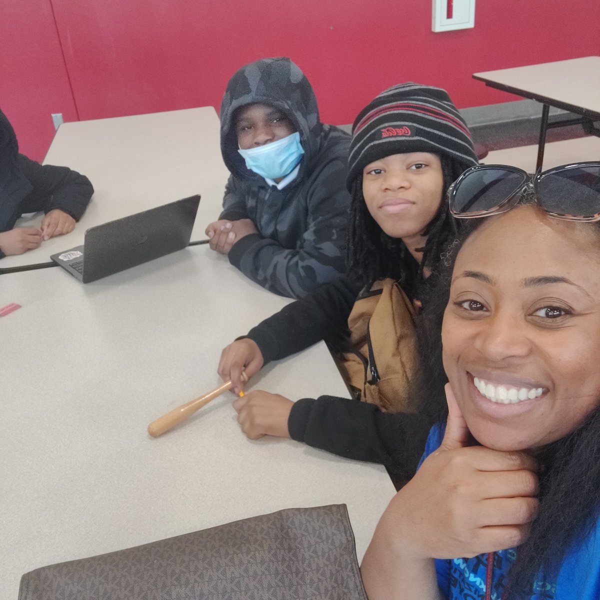 ITSmyspecialT's tweet image. Tech Innovation Competition prep with my tech stars from JCY! They&apos;re ready!! We&apos;re bringing trophies to the Den very soon @RonGarlington #minecraftambassadors #codingstars