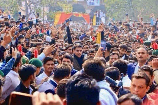 There is nothing more enthralling than to be among young friends, especially on a college campus! 
Thank you all for a wonderful reception !!✌️