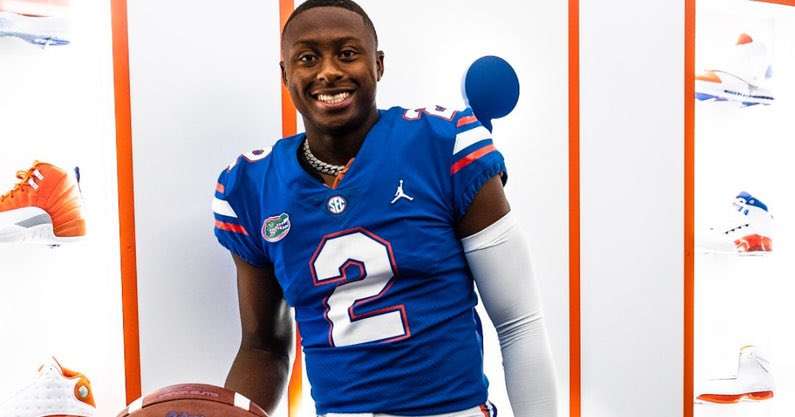 ZachAbolverdi's tweet photo. DJ Lagway wants to lead #Gators to a No. 1 recruiting class. 

“I’m really excited about what the future holds.”

STORY: https://t.co/gXKc54n5kX https://t.co/2c7P1Wgk86