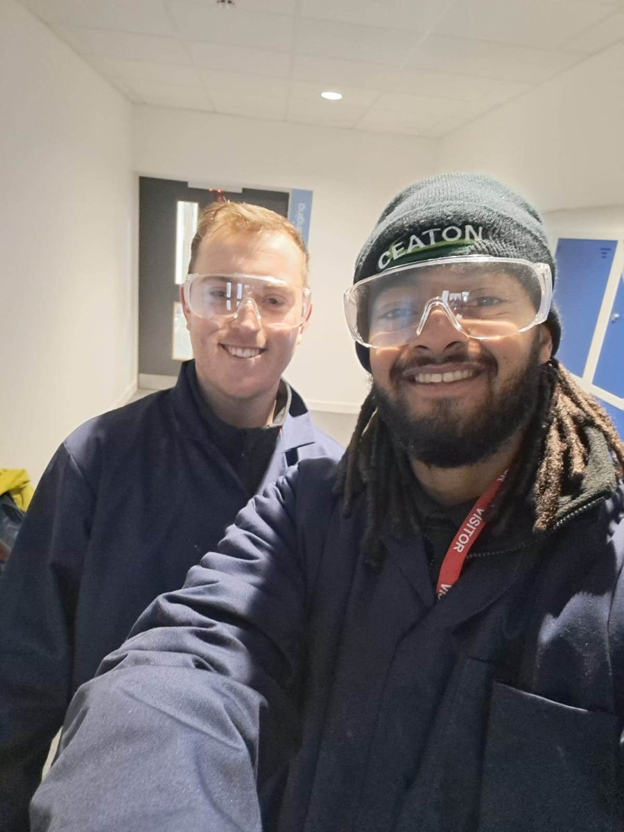 When you have to work, work with a smile😁Here are 2 of our Fire Door Engineers who live by that motto. Whether you're their first call on a Monday morning or their last one on a Friday night, Ceaton is here to help - always with a smile.

#FireDoors #FireDoorEngineer