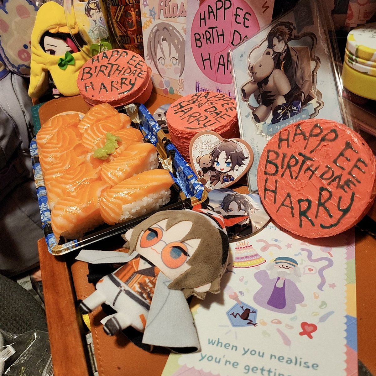 wemade20's tweet photo. #MystaDay2023 #MystaArt 
Happy birthday 🎂 Mysta🧡
I borrow Harry cake to you😂😂
And bring the Wasabi to celebrate your birthday 🤗 hope you enjoy your birthday ❤️‍🔥 https://t.co/zKI9blkYHL