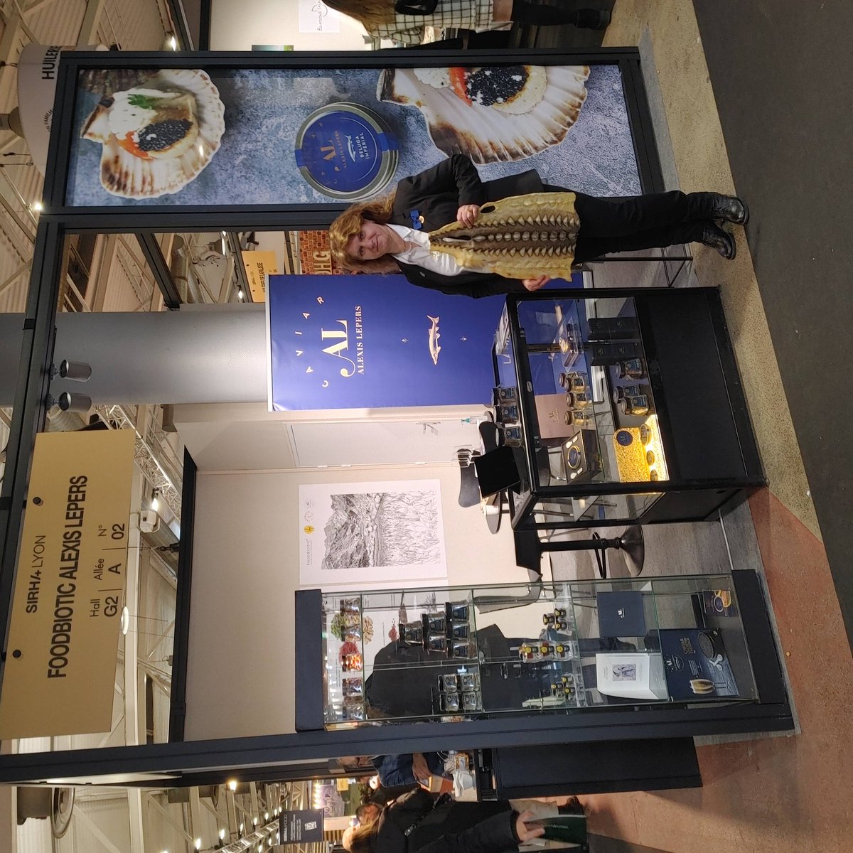 kingofcaviar's tweet photo. Venez nous voir au @sirha_lyon #france  https://t.co/rRQg1G5w4z https://t.co/kPIFDYjNGZ