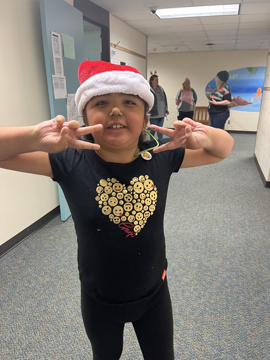 Is throwback Friday a thing? 

**We love the holidays! We made fun crafts, learned about different traditions in other cultures, and had lots of yummy snacks! More pictures to come! 
#kleinisd #kuehnle #kleinaccess