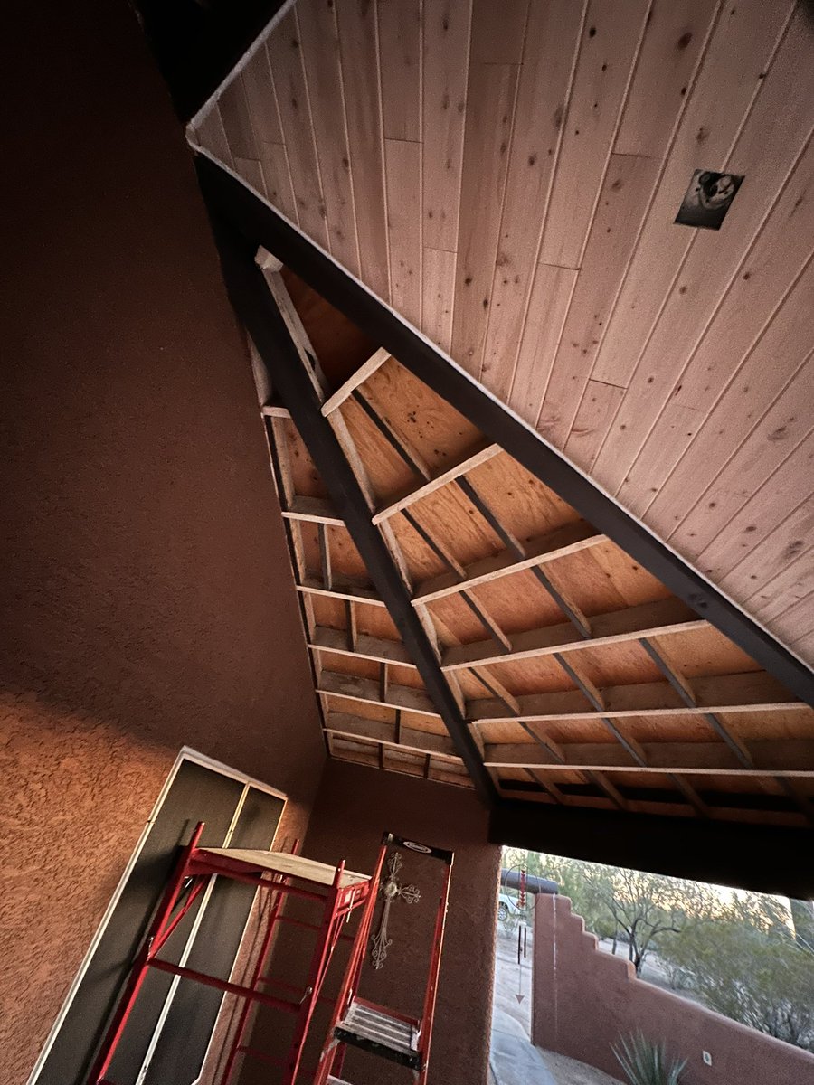 lawyer_johnson's tweet photo. First section is now completed😁

Creative Home Designs LLC

#Shiplap Installation 
#generalcontractor #azcontractor #azbathremodel #remodelingcontractor

Call us today!

602-882-4373 https://t.co/2NF0CBy58B