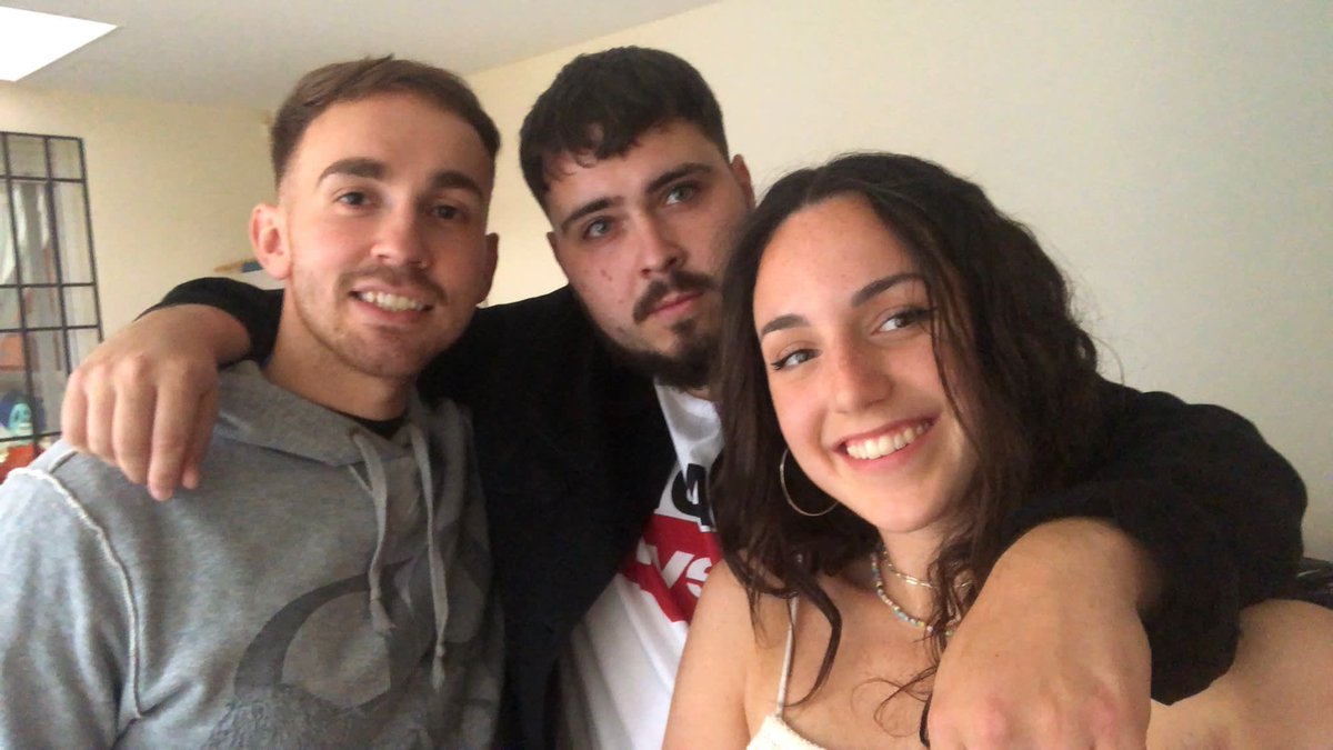 ClaraD98's tweet photo. esta raza en peligro de extinción es mi fav @javiAM9 #rulas 😌🥰🤩🤭❤️ https://t.co/i5lUKIP8sw