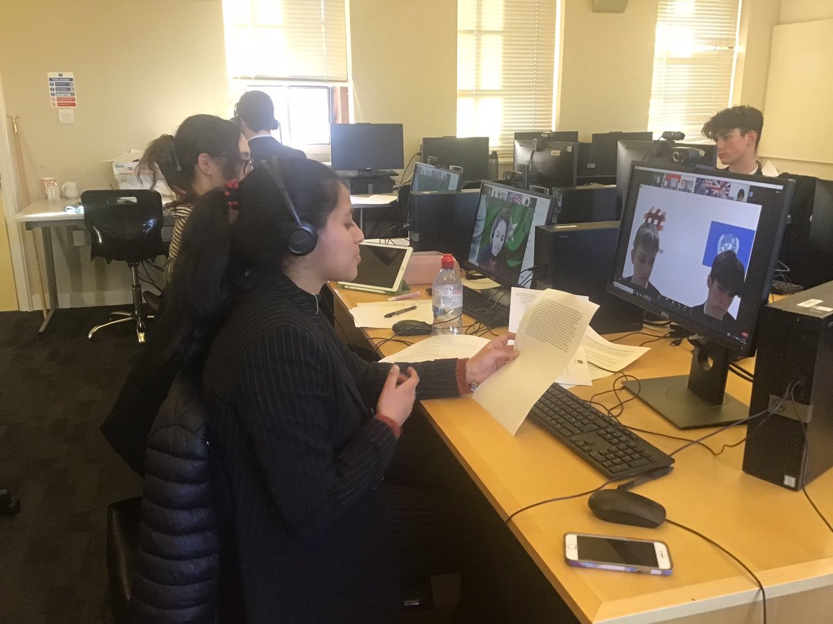 #MUN #GoodCOP23 #EngagewithChina <a href="/engage_china/">EngageWithChina</a> <a href="/grange_Cheshire/">The Grange School</a> What a fantastic conference!  The Pakistan delegation has really enjoyed debating their resolution on Food Waste.  Well done to the Chair of Room 5!