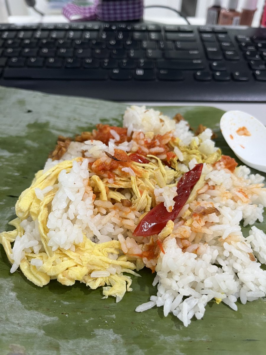 ulfamasdalifah's tweet photo. Sarapan tadi pagi, jum’at berkah https://t.co/toG2oqcnqG