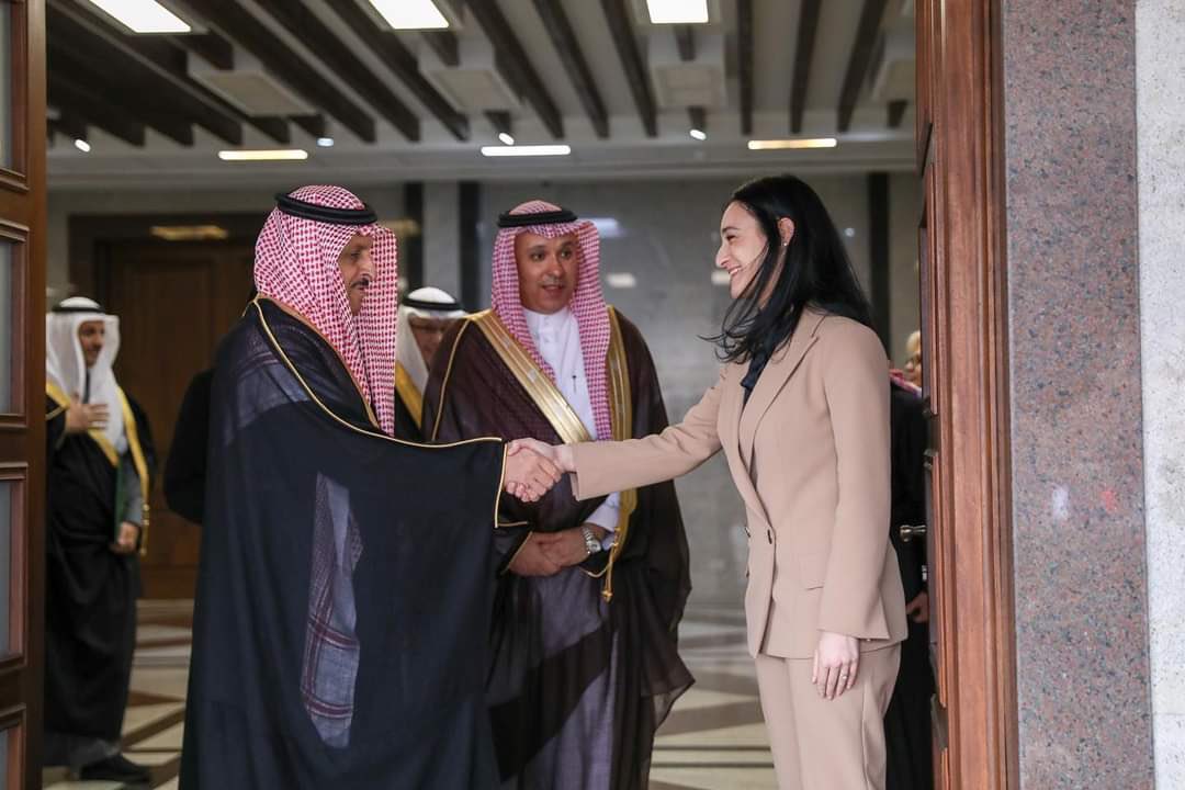 KSAembassyAL's tweet photo. Delegacioni i Komisionit Parlamentar të Miqësisë Saudi-Shqipëri, i kryesuar nga Shkëlqesia e Tij Dr. Fayez bin Abdullah Al-Shehri, me prani të Ambasadorit Faisal Hefzi, u takua me zv Ministren e Evropës dhe Punëve të Jashtme, znj  Megi Fino dhe një numri zyrtarësh në Ministri. https://t.co/gw0MjjgbIp