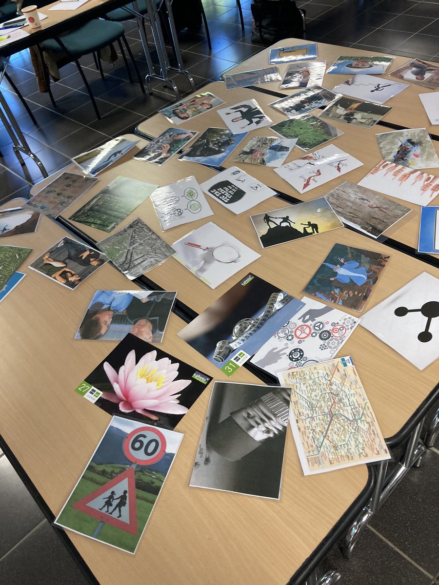 valpin83's tweet photo. Formation Tutorat au Collège Marcel Rivière de Hyeres. 
Les équipes sont impliquées et motivées et prête à découvrir les techniques d’entretien du protocole Catherine Blaya.#MLDS https://t.co/rGWEpEh0Ga
