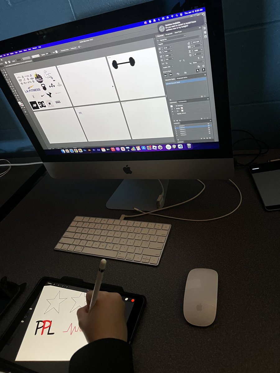 MHSNgraphics's tweet image. #GraphicDesigners deep in the design process in the #MacLab on real client work for an alumnus business #logo &amp;amp; for @LionCubsMHSN annual #tshirtdesign using #industrystandard tools #ipads #iMacs #adobephotoshop #DesignThinking #MTPSpride #WeAreMiddNorth #AppleEDULeaderChat