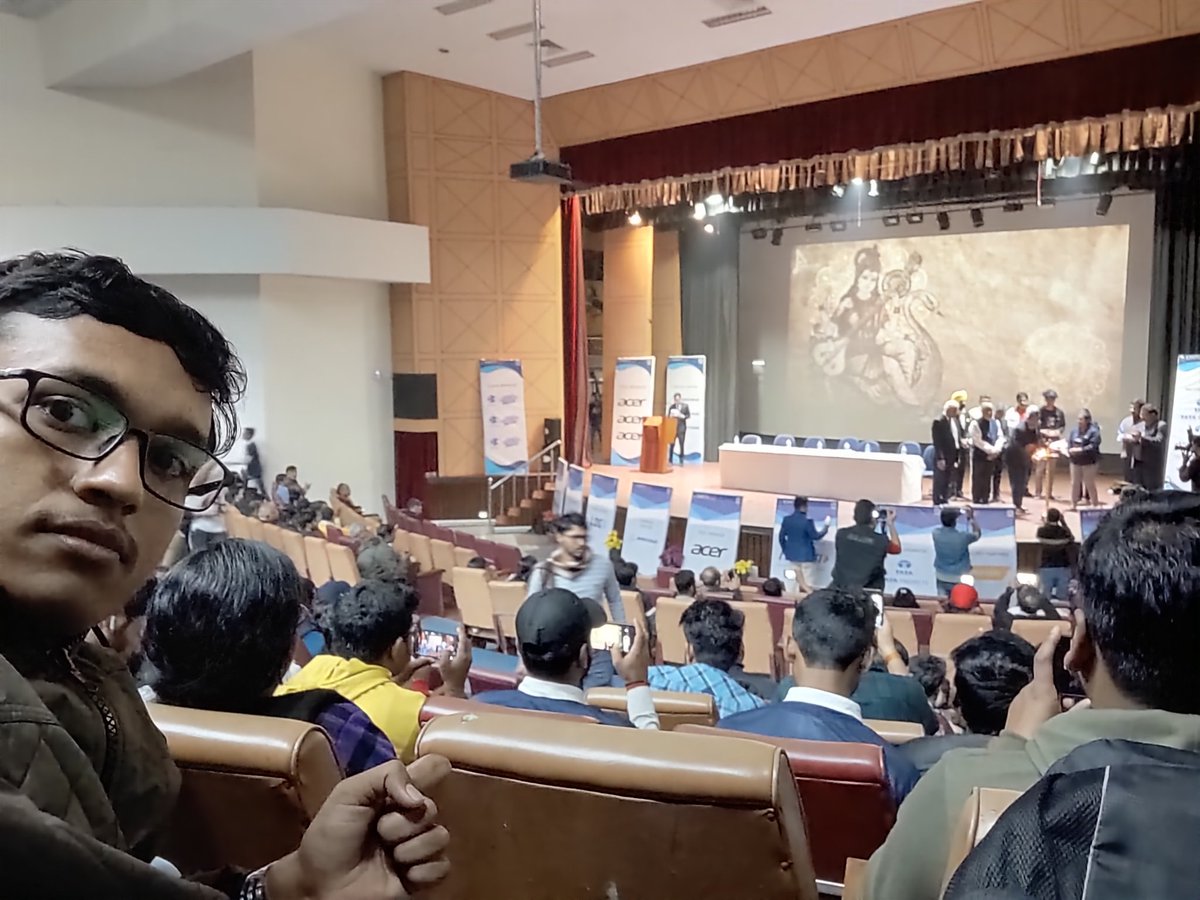 themallickboy's tweet photo. At IIT Kharagpur techno management fest https://t.co/BxGIdcnhSd