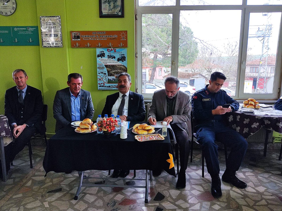 41MustafaGuler's tweet photo. Seymenli ve Hacıköy mahallerimizde Halkla Buluşma ve Güvenlik Toplantısına katıldık.Toplantıya  Mahalle Muhtarımız Süleymanpaşa Belediye Başkan Yardımcısı ,İlçe Jandarma Komutanı ,Kurum Müdürlerimiz ve vatandaşlarımız katıldı. Vatandaşlarımızın talepleri ve isteklerini dinledik . https://t.co/qOk02T4B2F