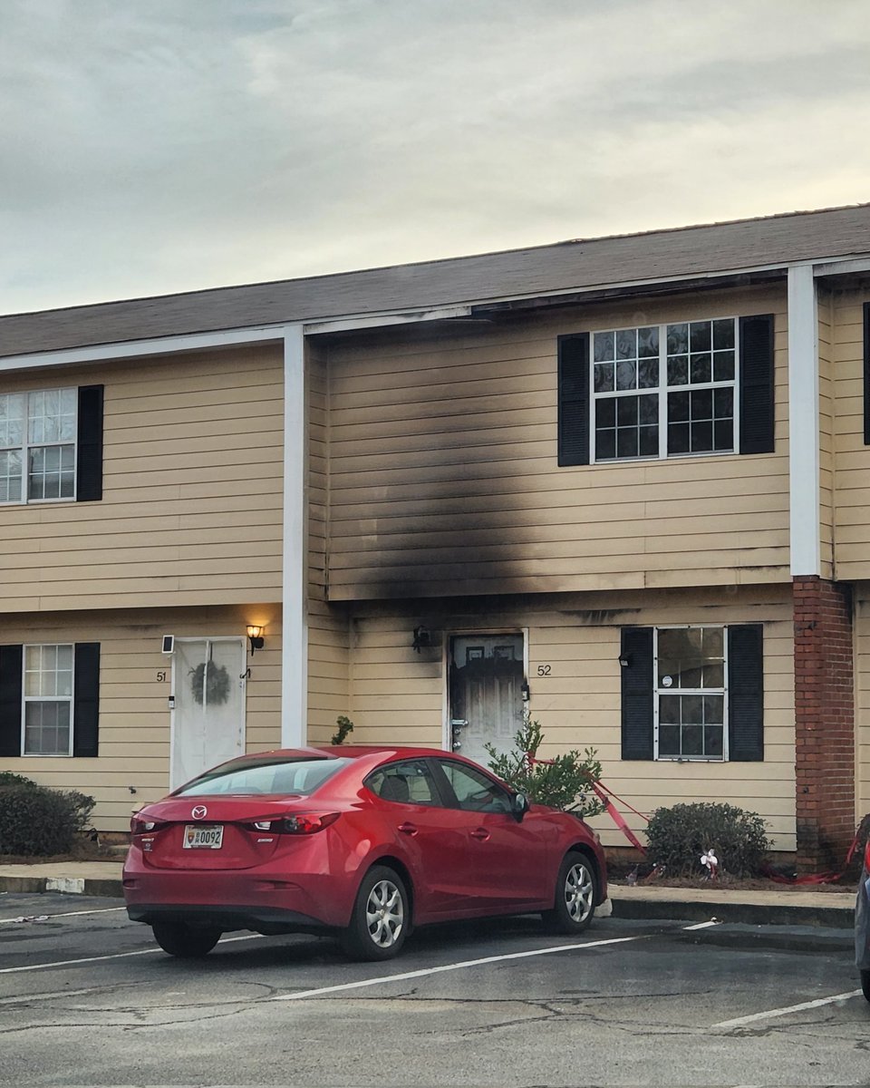 ffshifflett's tweet photo. Great stop by Warner Robins Fire Department on this apartment fire with rescue #fire #gafire #firefighters #rescue #wrfd https://t.co/kfSEoHCMSl