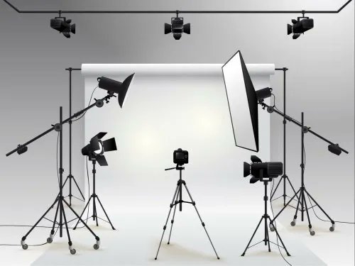 The next in person meeting is next Wednesday (Jan25). Warren Gamache from McBain Camera  will do a presentation on studio lighting. Feel free to bring your camera &amp; also volunteer to be a model for a pic or 2.
Meeting starts at the usual time &amp; in the usual place. See you there!