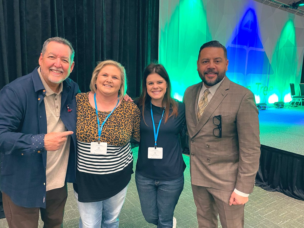 Joined Twitter to share this pic of the best table partners ever at #RTIAW! @mikemattos65 @lcruzconsulting 
It’s always so inspiring to hear these two speak! 🤩