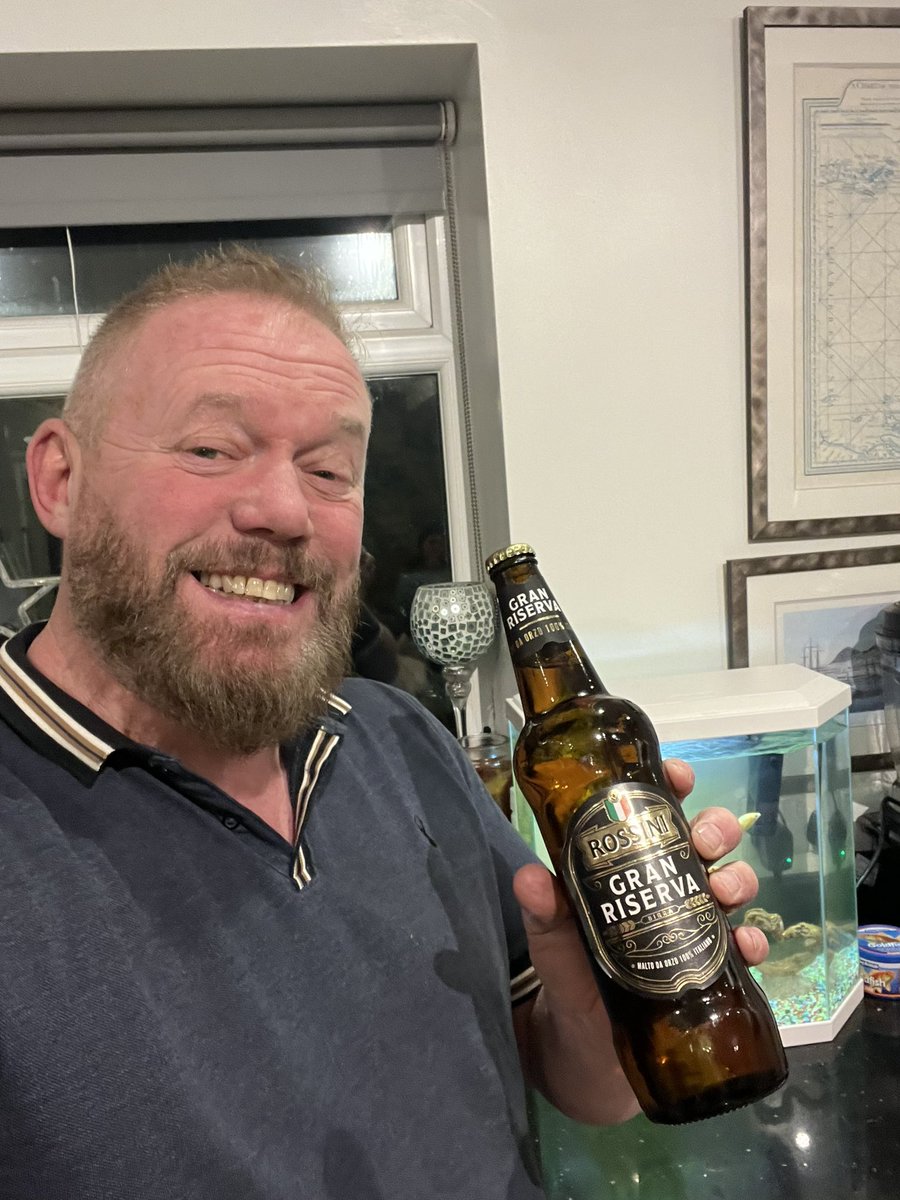 Andy Cam tweet media