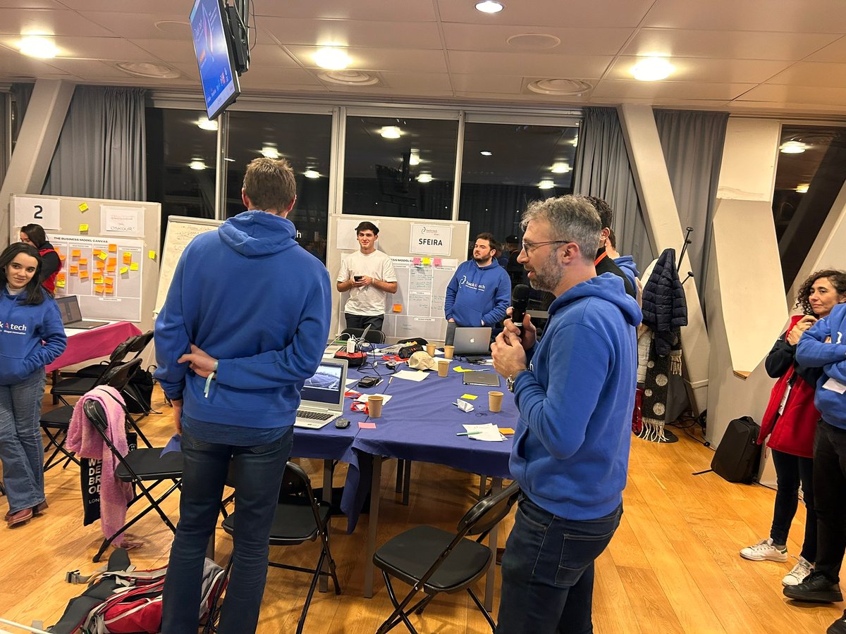 inria_grenoble's tweet image. [#hackAtech2023]

À quelques heures de la fin du 2ème jour, les équipes font un point intermédiaire à l&apos;assemblée 📣
L&apos;occasion de savoir où ils en sont et de se motiver à aller plus loin encore dans ce #marathon #innovation 💡

On les encourage un maximum en likant ce tweet 👍