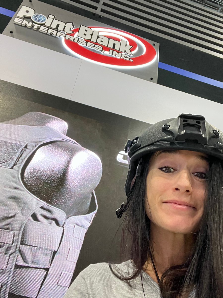 DianaLudwig7's tweet photo. Last day of Shot Show. Let’s get some #shotshow #paraclete #PointblankEnterprises #thatarmorlife https://t.co/xjncT9j496