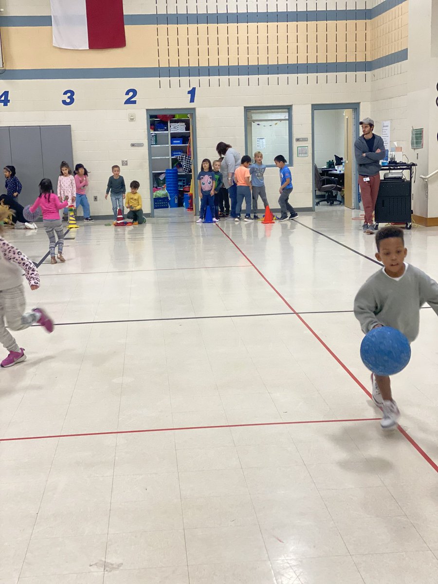 🏀Hoopin’ it up with 1st and 3rd! 
#BelievePlanoISD