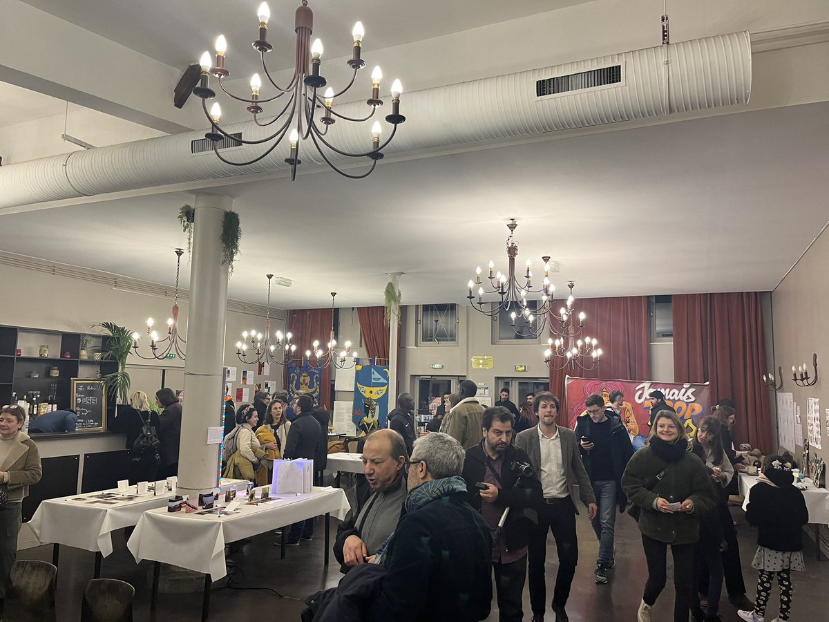 Revue_SurMesure's tweet photo. Merci à l’@AssoMetropop pour l’accueil ! https://t.co/dsvO8VGBIc