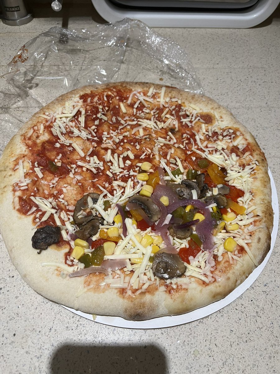 Thanks <a href="/sainsburys/">Sainsbury's</a> please can I have the other half of my toppings 🙈