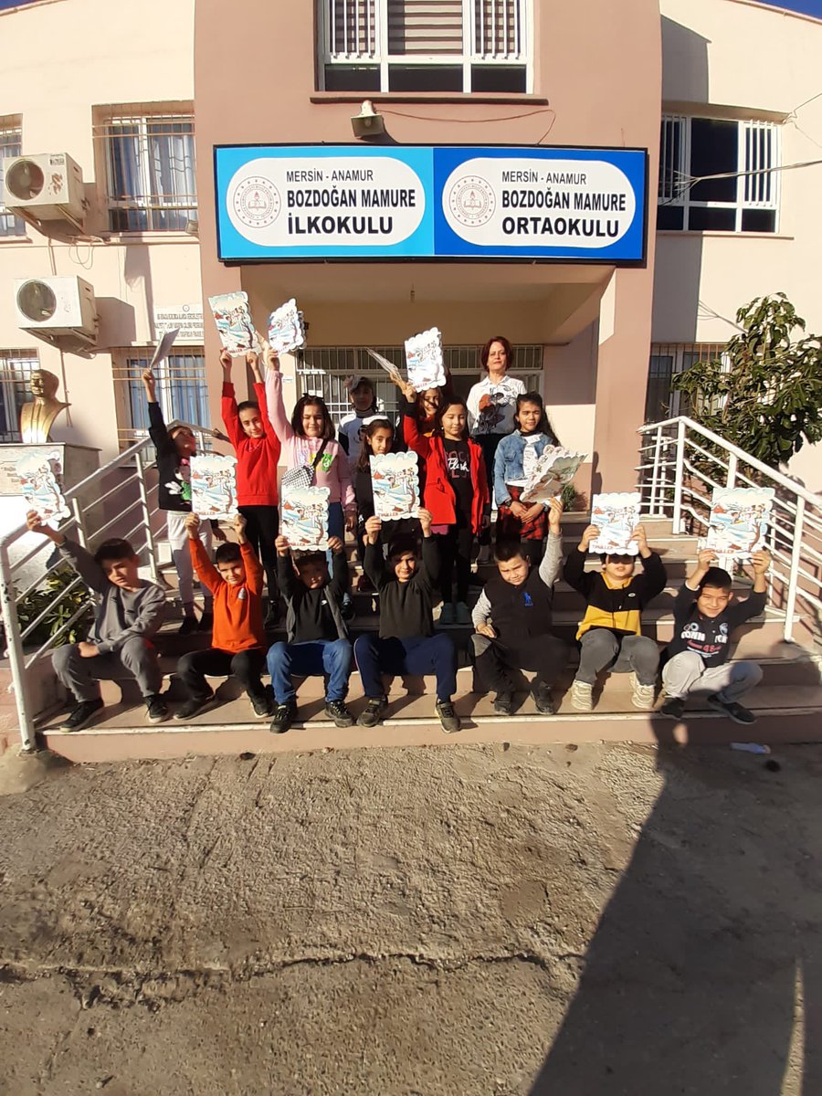 bozdoganmamure's tweet photo. 2022-2023 eğitim öğretim yılının 1.döneminin sona ermesiyle öğrencilerimiz karne sevinci yaşadı.
@MersinMEM @AdemKoca46 @AnamurMem @lyasMercan4 @asahasan_07 https://t.co/kuzzRyyRTS
